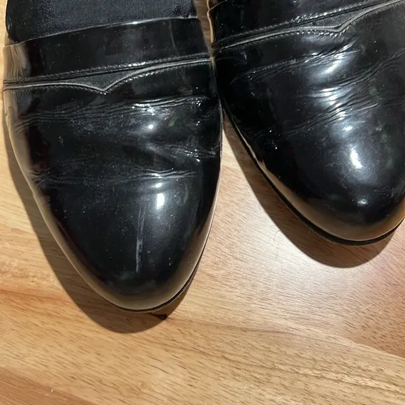 Bally men’s loafer shoes. Black patent leather. Made in Italy. Size 13.