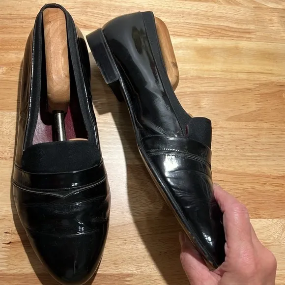 Bally men’s loafer shoes. Black patent leather. Made in Italy. Size 13.