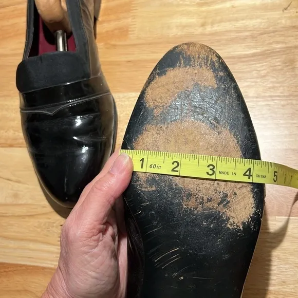 Bally men’s loafer shoes. Black patent leather. Made in Italy. Size 13.